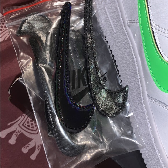 Nike Air Force 1 - Picture 2 of 2